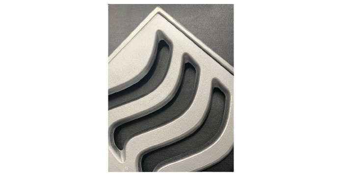 Ralo Linear Elite 10x100 com Tela Anti Inseto e Aro de Fixação